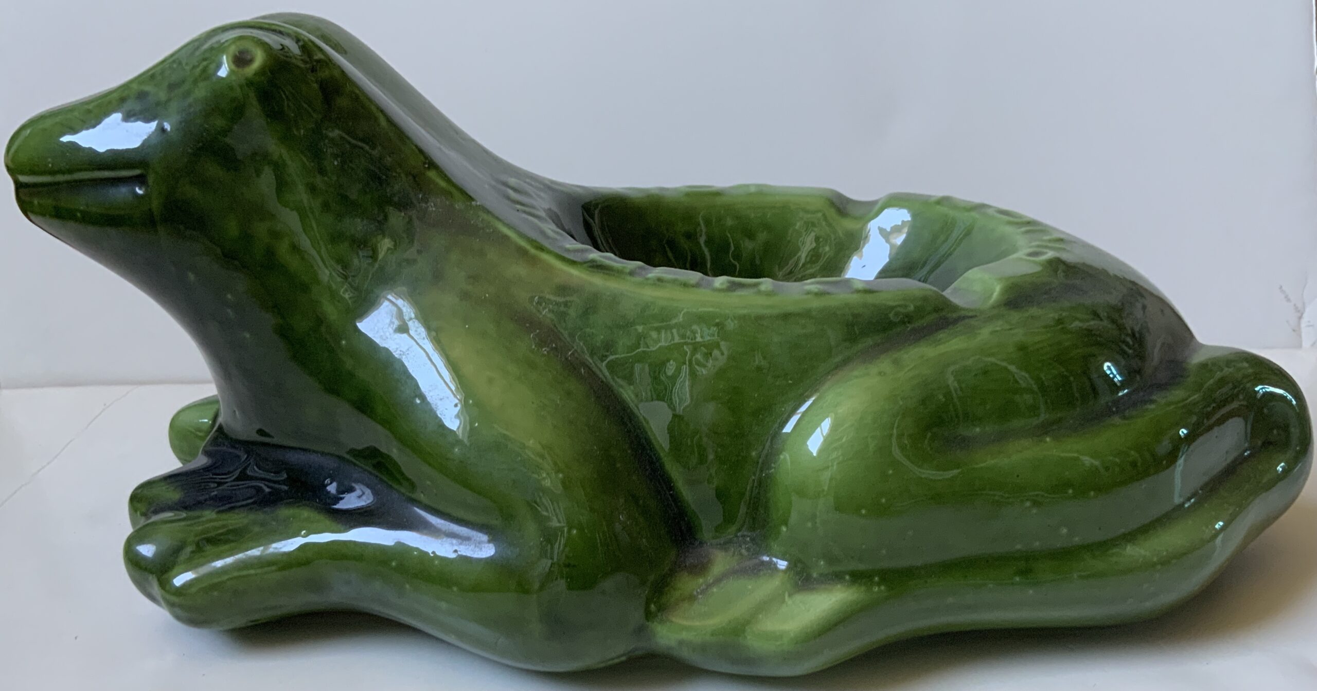 M222	ENORMOUS 3D FROG ASHTRAY FROM A FRENCH BISTRO